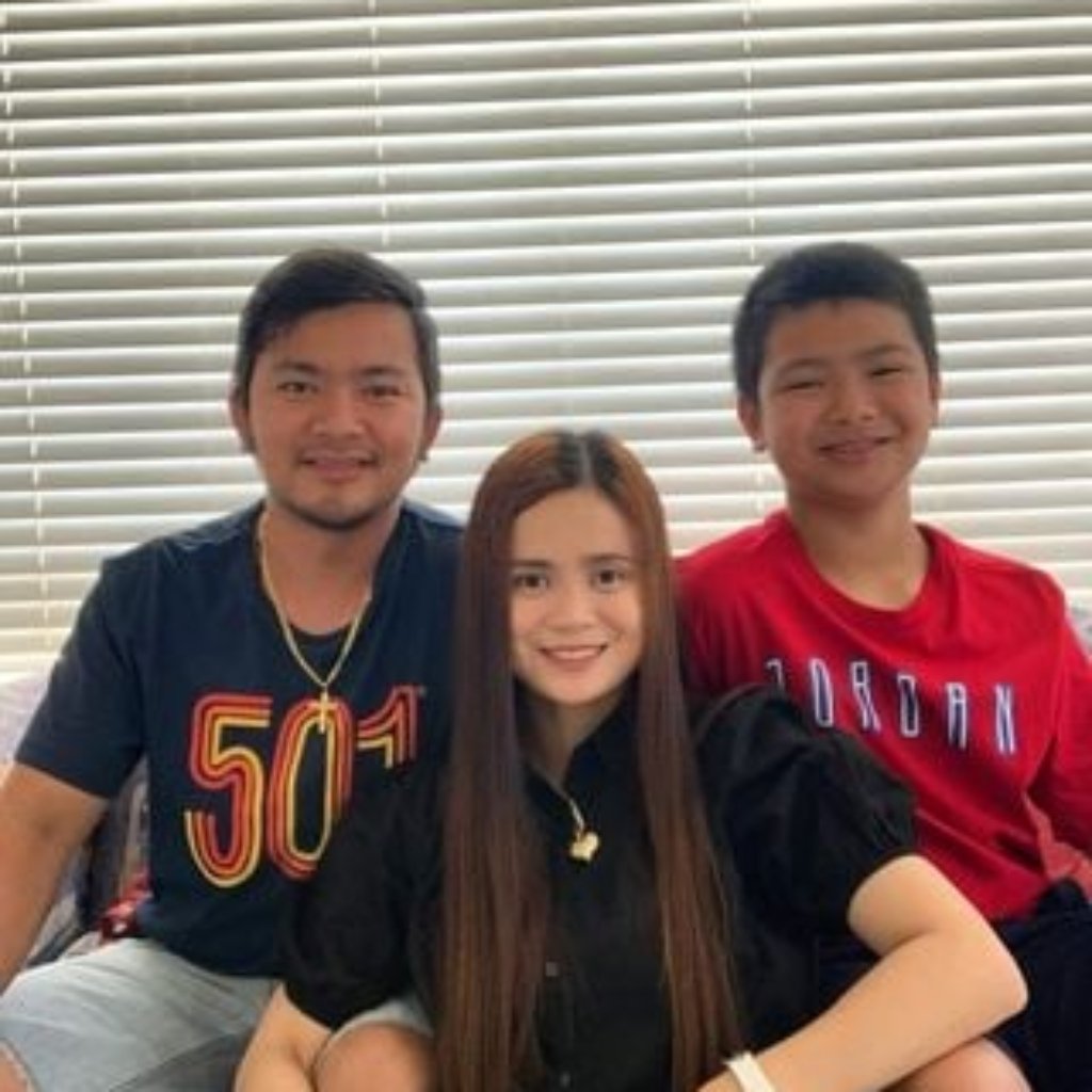 Renato (Renz) Lacanilao JR and family